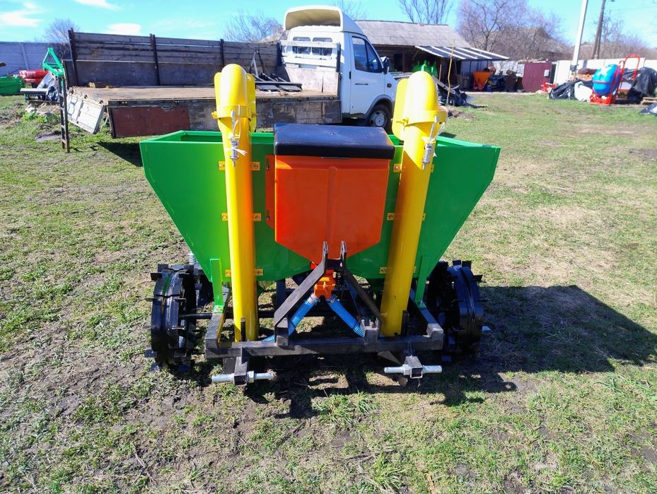 Сажалка польська bomet. Саджалка  Доставка