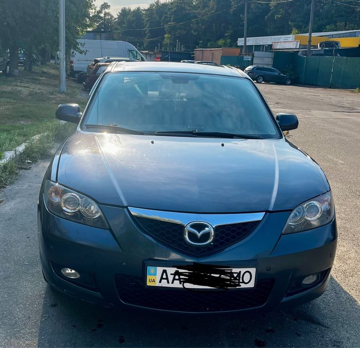 Продам Mazda 3  рік 2008