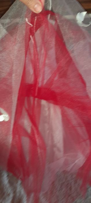 Сукня  на випускний в садочок ,  не дорого на 4-5 років дівчинці худен