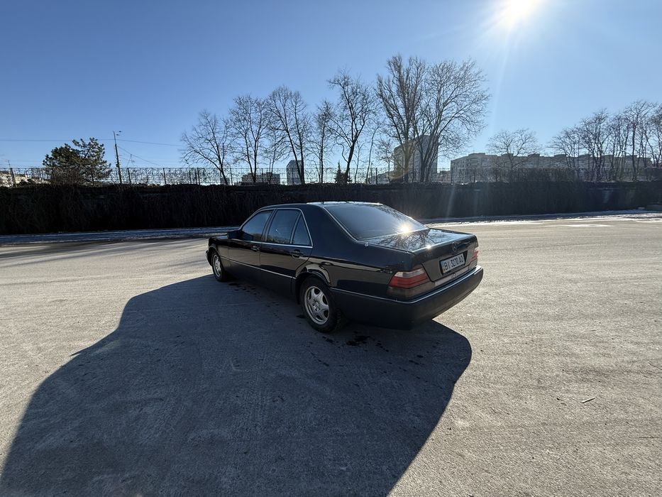 Mercedes-Benz S-Class W140