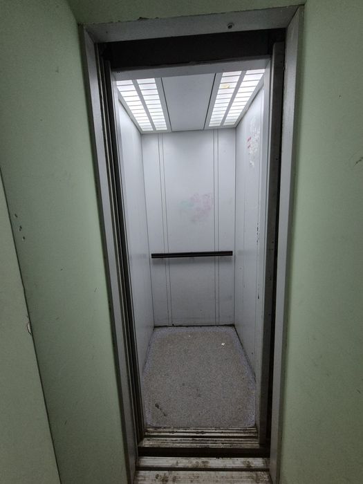 Двокімнатна квартира в зданому будинку!