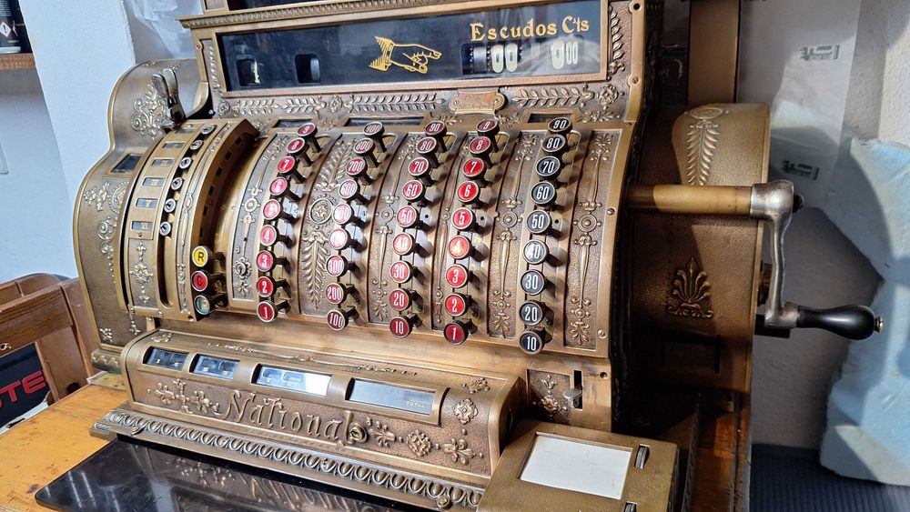 Máquina registadora Nacional 6 gavetas