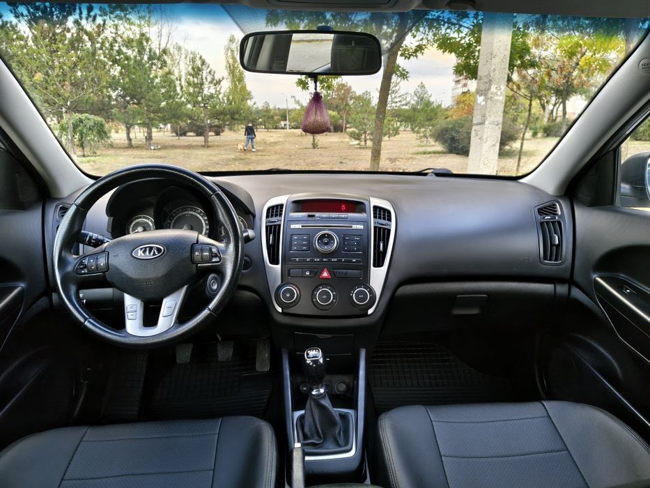 Kia Ceed 1.6 CRDi 2010
