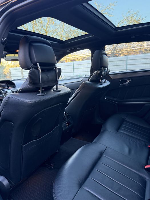 Mersedes - Benz W212.