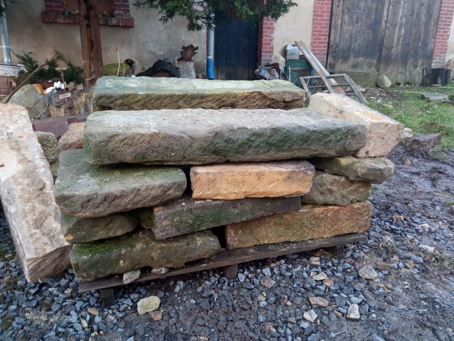 Kamień ścieżkowy płytki chodnikowe z piaskowca poniemieckiego