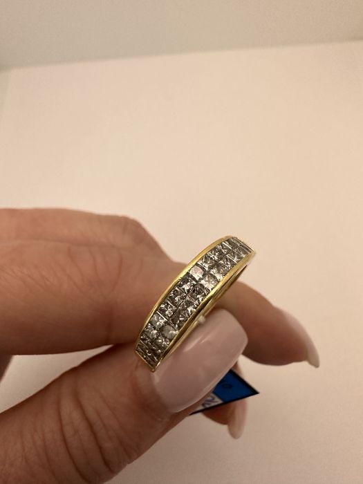 Золотое кольцо с диамантами