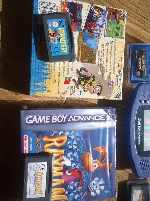 Gameboy advance como novo com   jogos