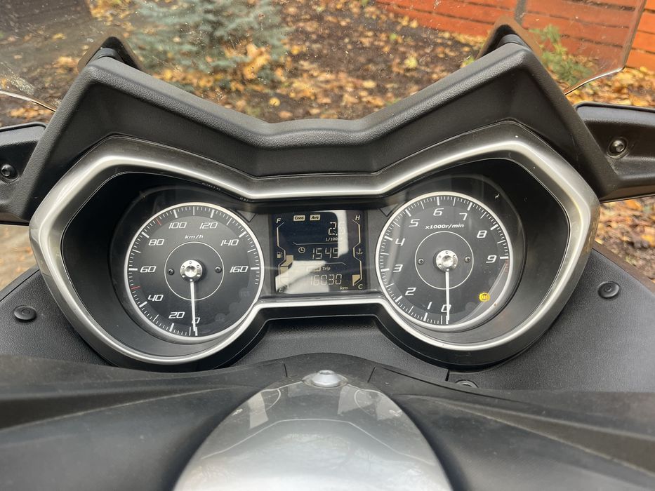 Yamaha 300 xmax techmax