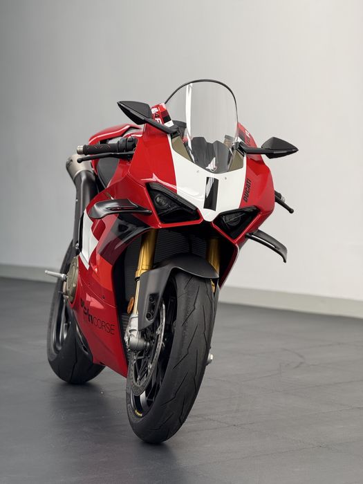 Ducati V4R 2023 como nova