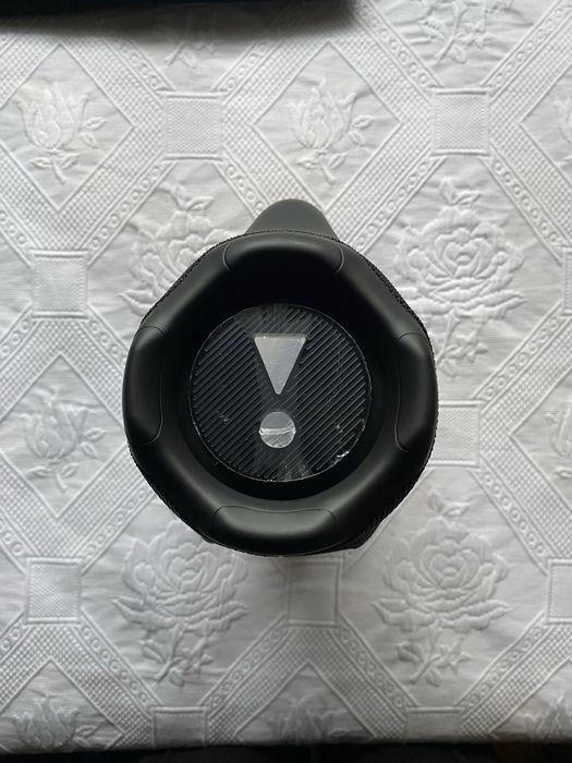 Coluna jbl bombox 4 — NOVA