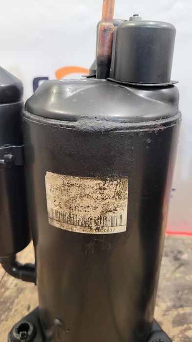 Компрессори для для дев'ятого кондиционера.