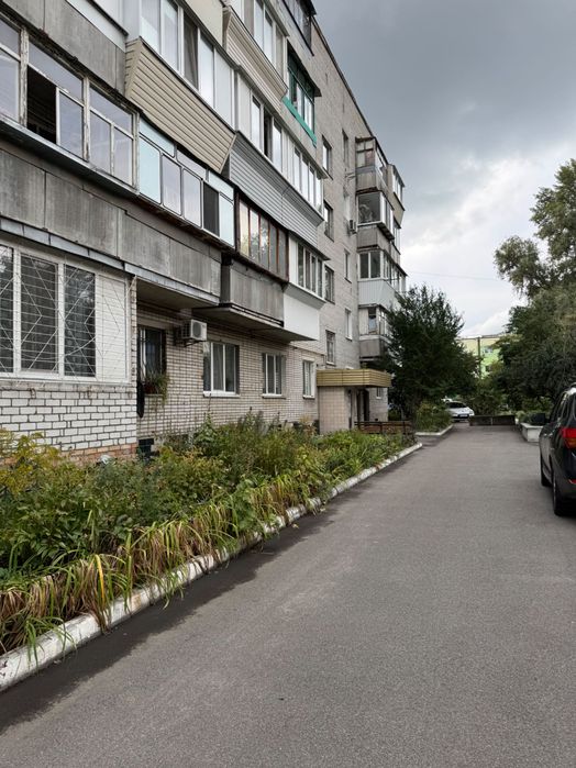 Продаж 1 кім. квартири центр міста вул. Симоненка 1Б