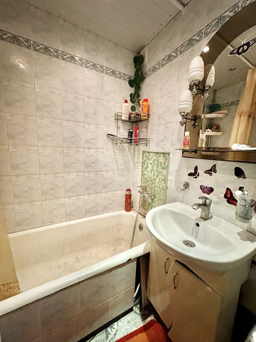 Продаж 3х кімнатної квартири центр Борисполя  Київ 20 км