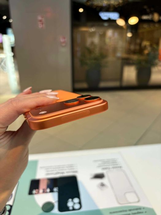 iPhone 17 Pro 256 GB Cosmic Orange - jak nowy!