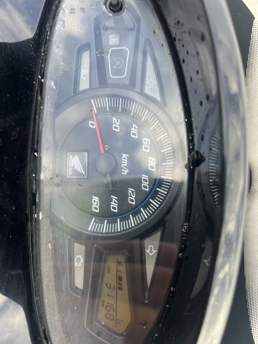 Vendo PCX 125  bem conservada!