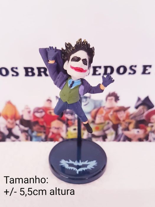 Joker 5-Piece Figure Set (Shipping Included)64284848144642124