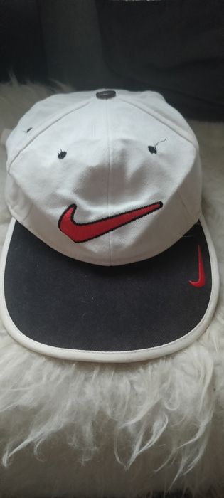 Czapka z daszkiem Nike Vintage z haftowanym logo