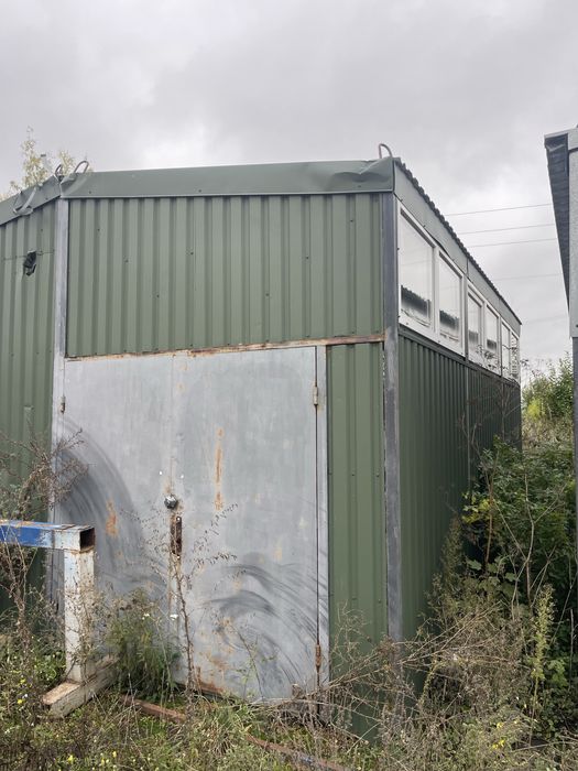 Продам побутівку битовка цех з двух частин