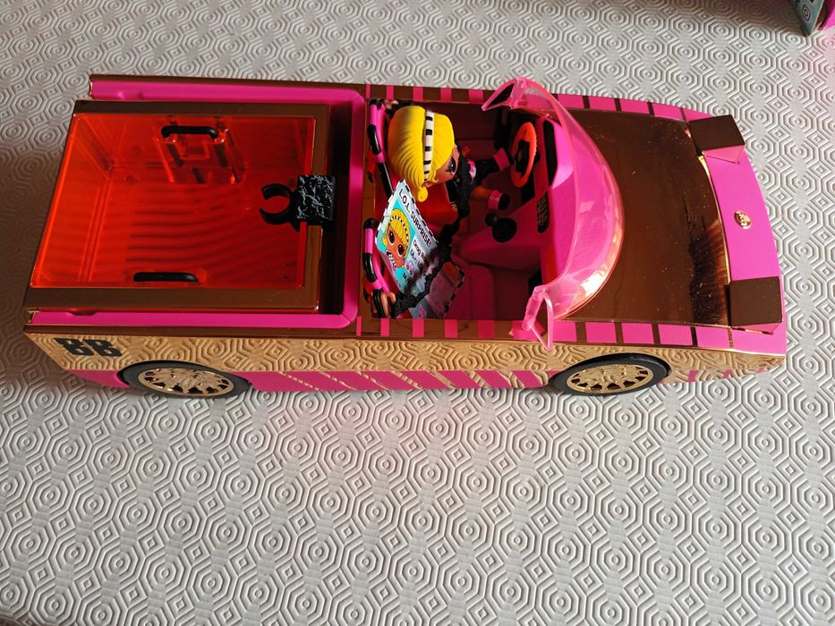 Carro LOL Surprise