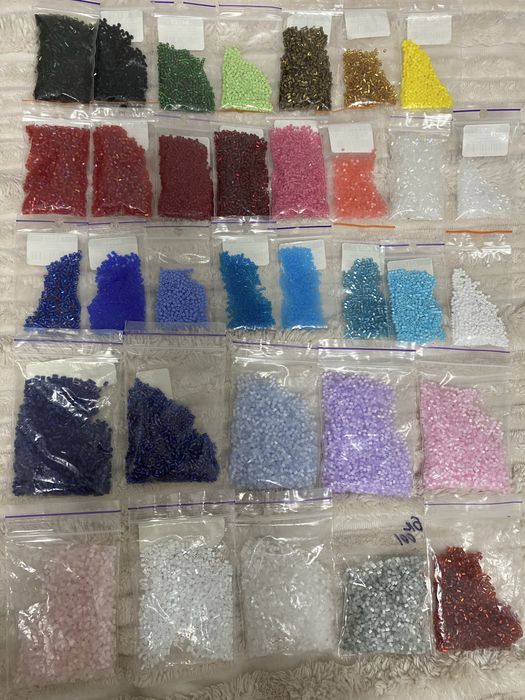 Бісер рубка та нитка для бісера (увесь набір 200 грн)