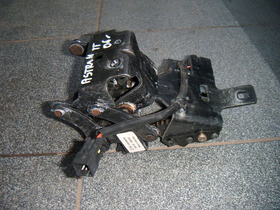 opel astra h cabrio zamek klapy tył  13303390400