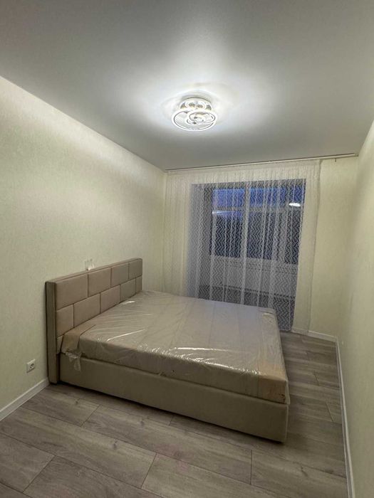 Продаж 2 к квартири новобудова якісний ремонт меблі техніка