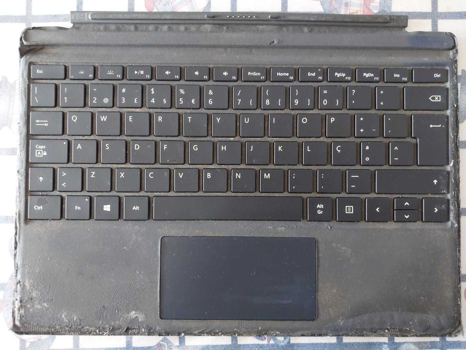 Teclados/Capas Microsoft Surface Pro (à escolha)
