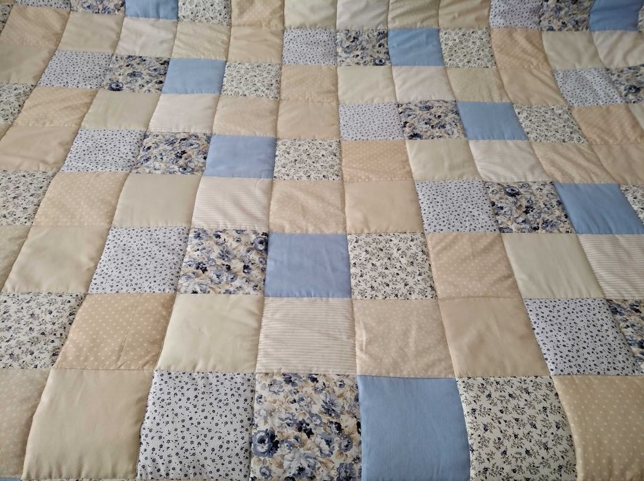 Narzuta patchwork 160x205 cm "Beżowa chmurka"