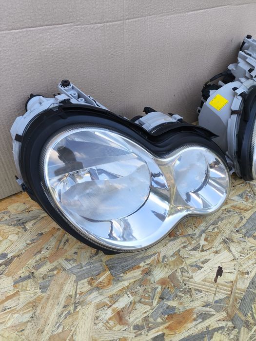 Фара Mercedes w203 c-class c180 c200 c220 c270

Опис: Фари Mercedes w2