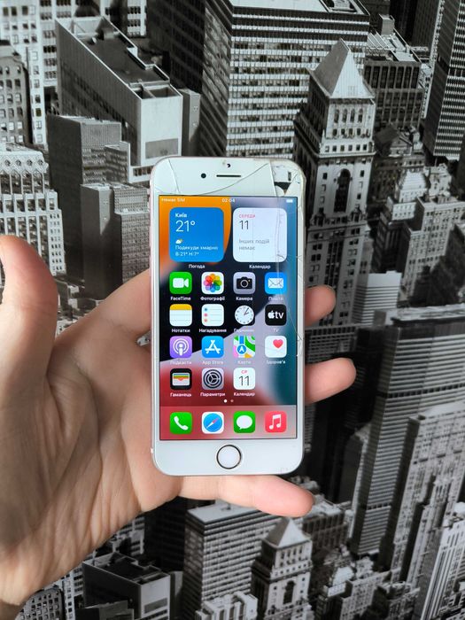 iPhone 6s 16Гб iOS