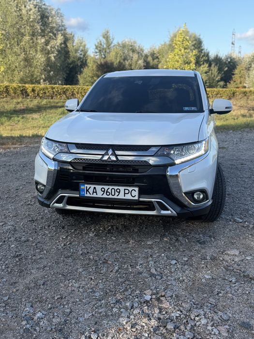 Продаж Mitsubishi Outlander