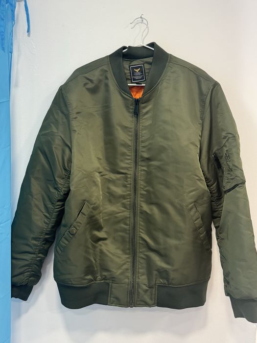 Casaco elegante, quente e lindo, novo a estrear