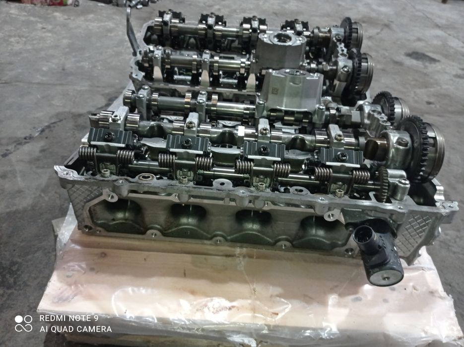 Głowica silnika prawa 4.4 V8 N63b44D BMW