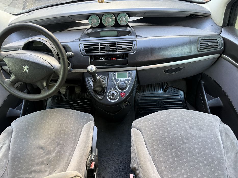 Продам Peugeot 807 минивен