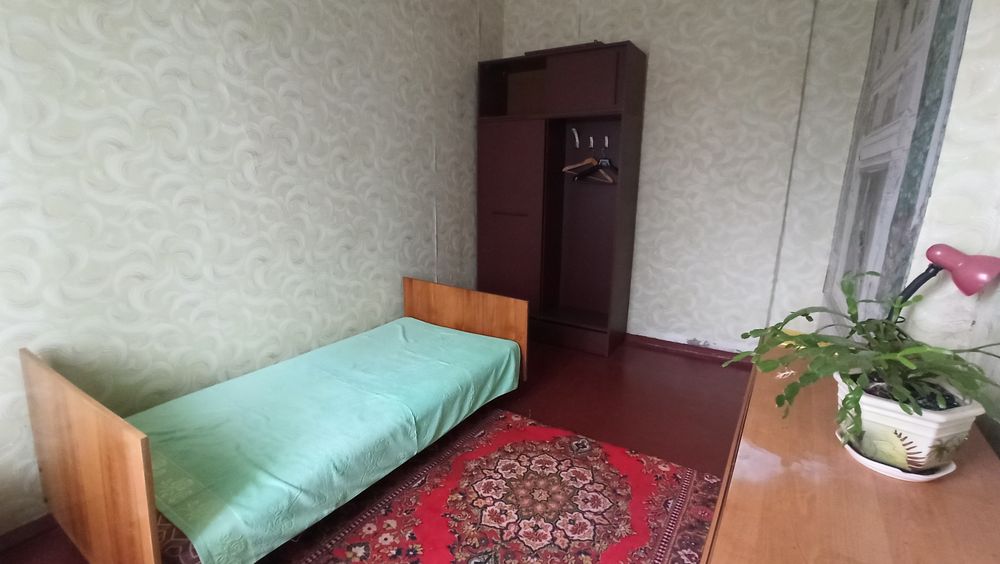 Продам часть дома: 4 комнаты + кухня + санузел