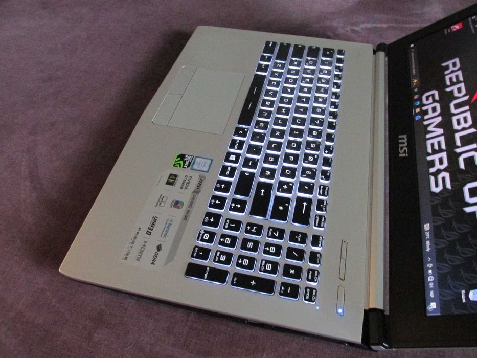 ІГРОВИЙ ТОП MSI Dominator/i7 8-ядр 3.7Ghz+Geforce GTX 4Gb+16Gb, Ноутбук