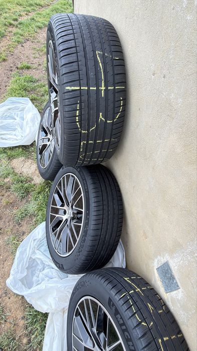 4 Rodas NOVAS 20” completas Porsche Macan