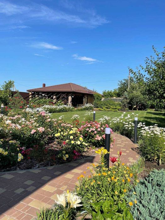 Продам дом в Обуховке, с гостевым домом/озеро/мустанг/седьмое небо