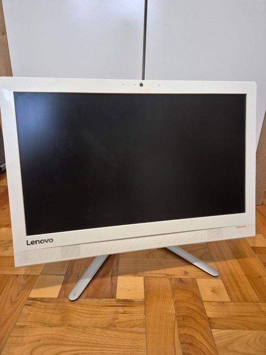 Komputer Lenovo ideacentre AIO 300-22ISU