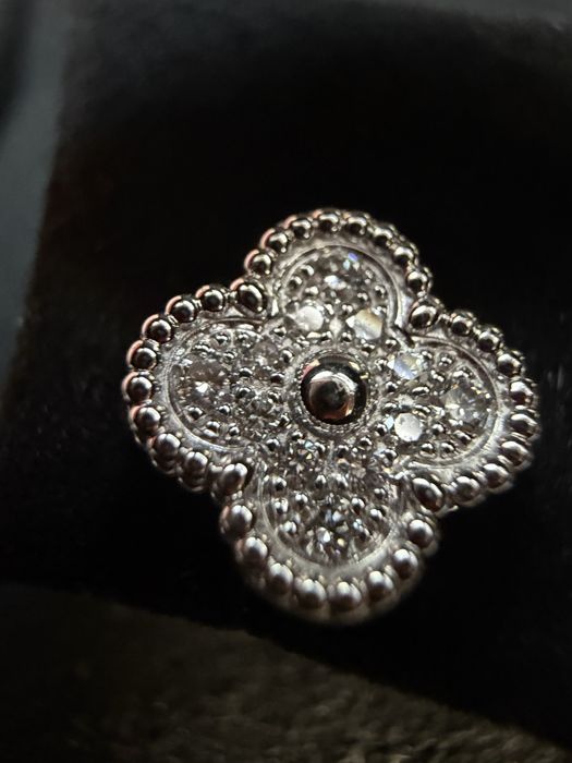 Серьги van cleef