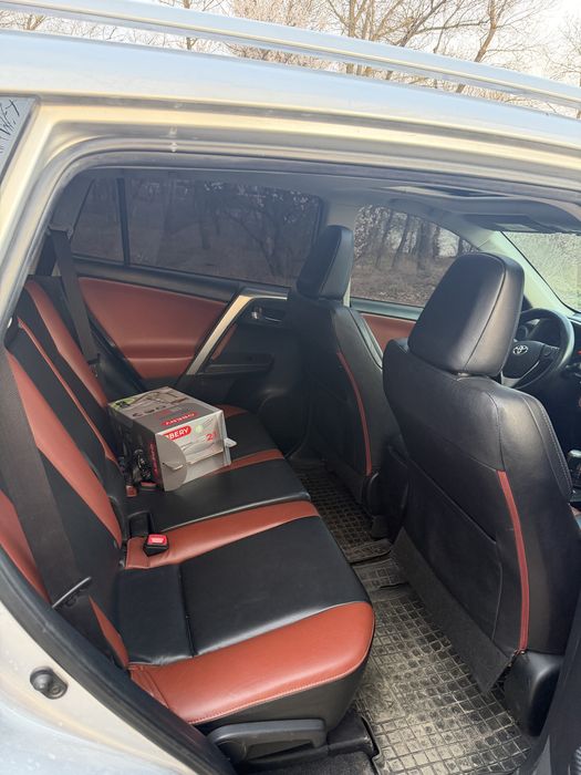 Toyota rav 4 2015