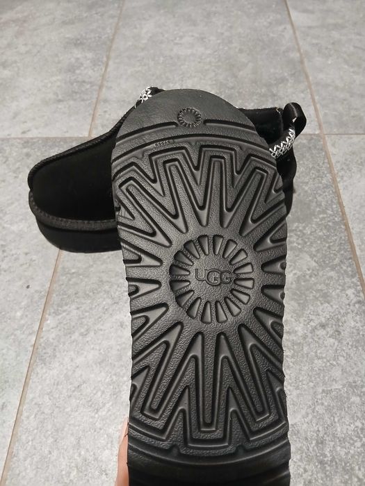 Ugg buty śniegowce platforma klapki niskie 38 39 tazz czarne