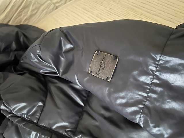 Женский короткий пуховик Calvin Klein