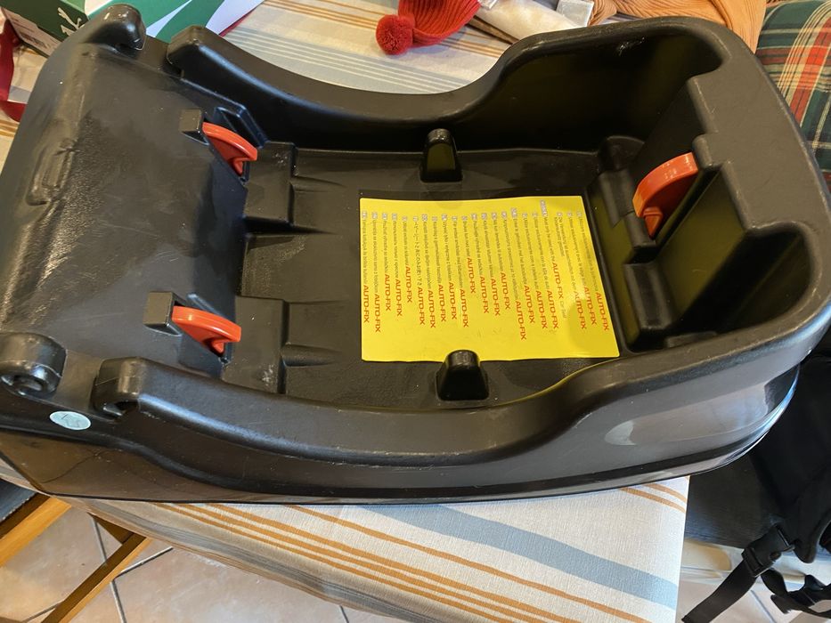 Trio urban da chicco com marcas de uso