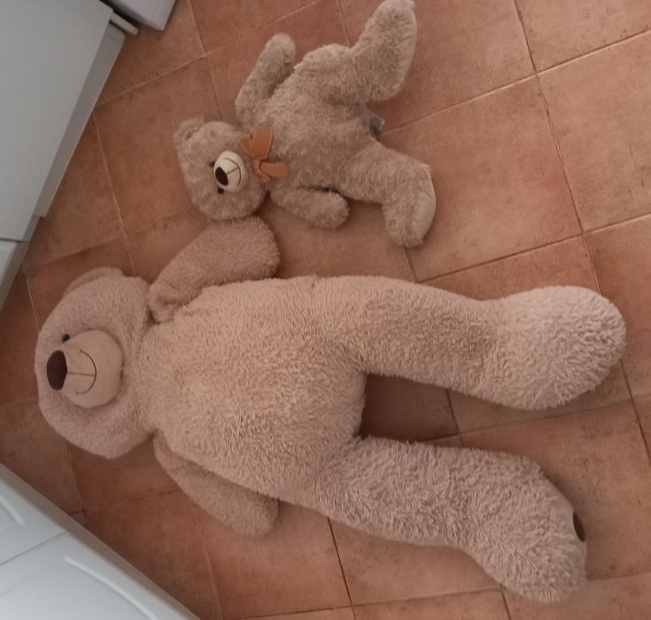 URSO PELUCHE GRANDE 25€ E PEQUENO 15€. Casa Criança  Eventos Decoração  Aniversário.