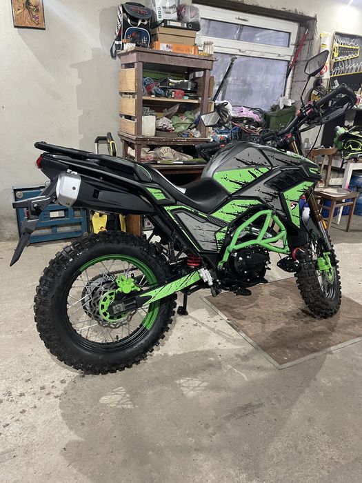 Мотоцикл Spark 300