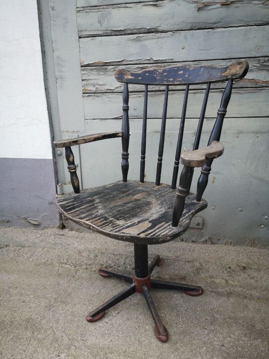 Krzesło obrotowe vintage – kolekcjonerskie