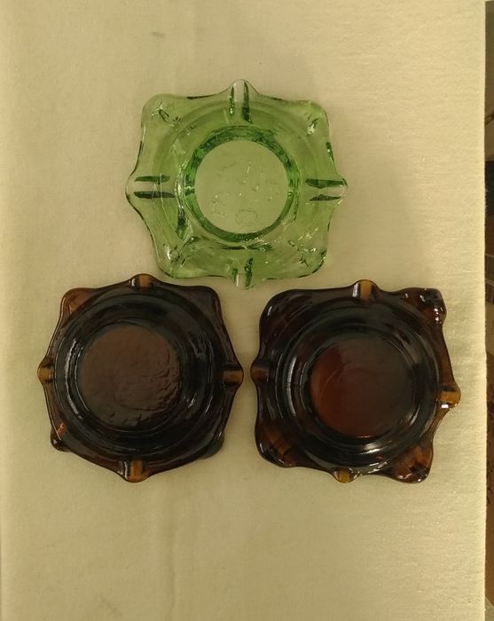 Conj. 3 Cinzeiros Vidro