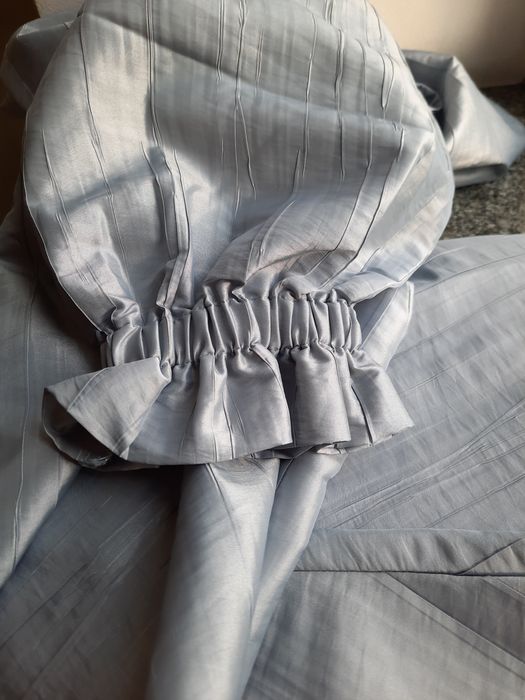 Продам женское длинное платье  и из  шифона на подкладке , абаи