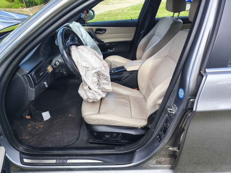 BMW E90, 330I xdrive